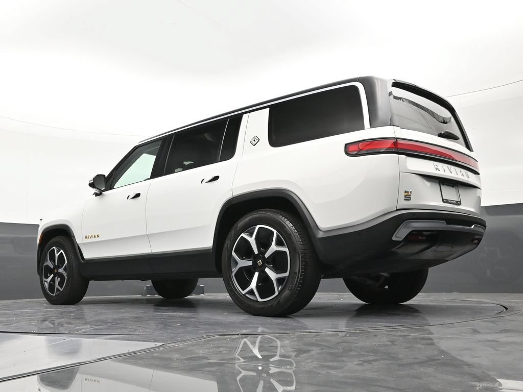 Used 2024 Rivian R1S Adventure Quad AWD/4WD image 23