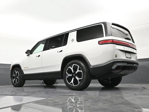 Used 2024 Rivian R1S Adventure AWD/4WD image 23