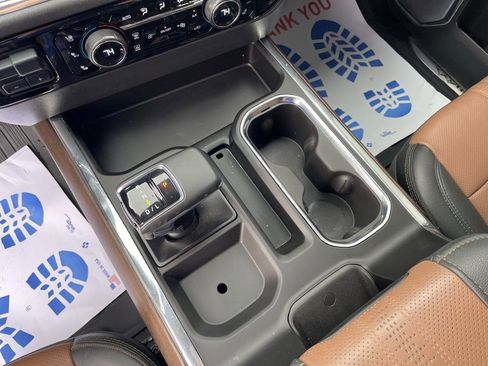 Used 2023 Chevrolet Silverado 1500 High Country image 19