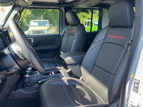 New 2026 Jeep Gladiator Rubicon AWD/4WD image 18