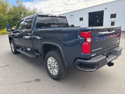 Certified 2022 Chevrolet Silverado 3500 High Country w/ Z71 Off-Road Package image 3
