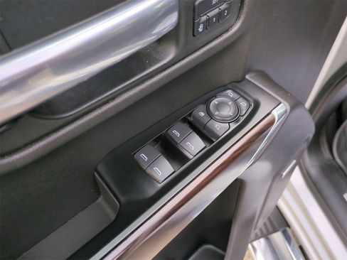 Certified 2020 GMC Sierra 1500 SLT w/ SLT Premium Plus Package image 23