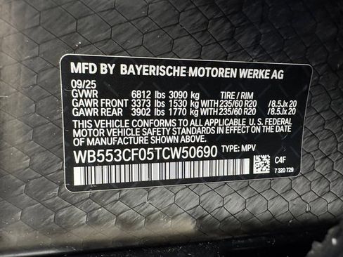 New 2026 BMW iX xDrive60 w/ Premium Package image 30