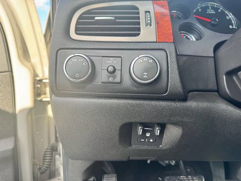 Used 2009 Chevrolet Silverado 2500 W/T image 14