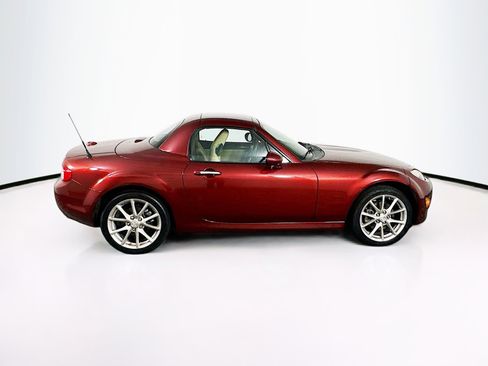 Used 2011 MAZDA MX-5 Miata Grand Touring w/ Premium Pkg image 10