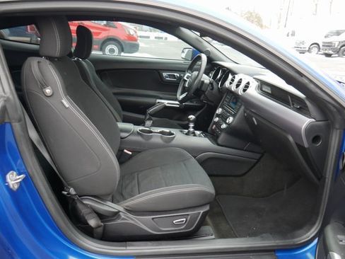Used 2017 Ford Mustang GT image 22