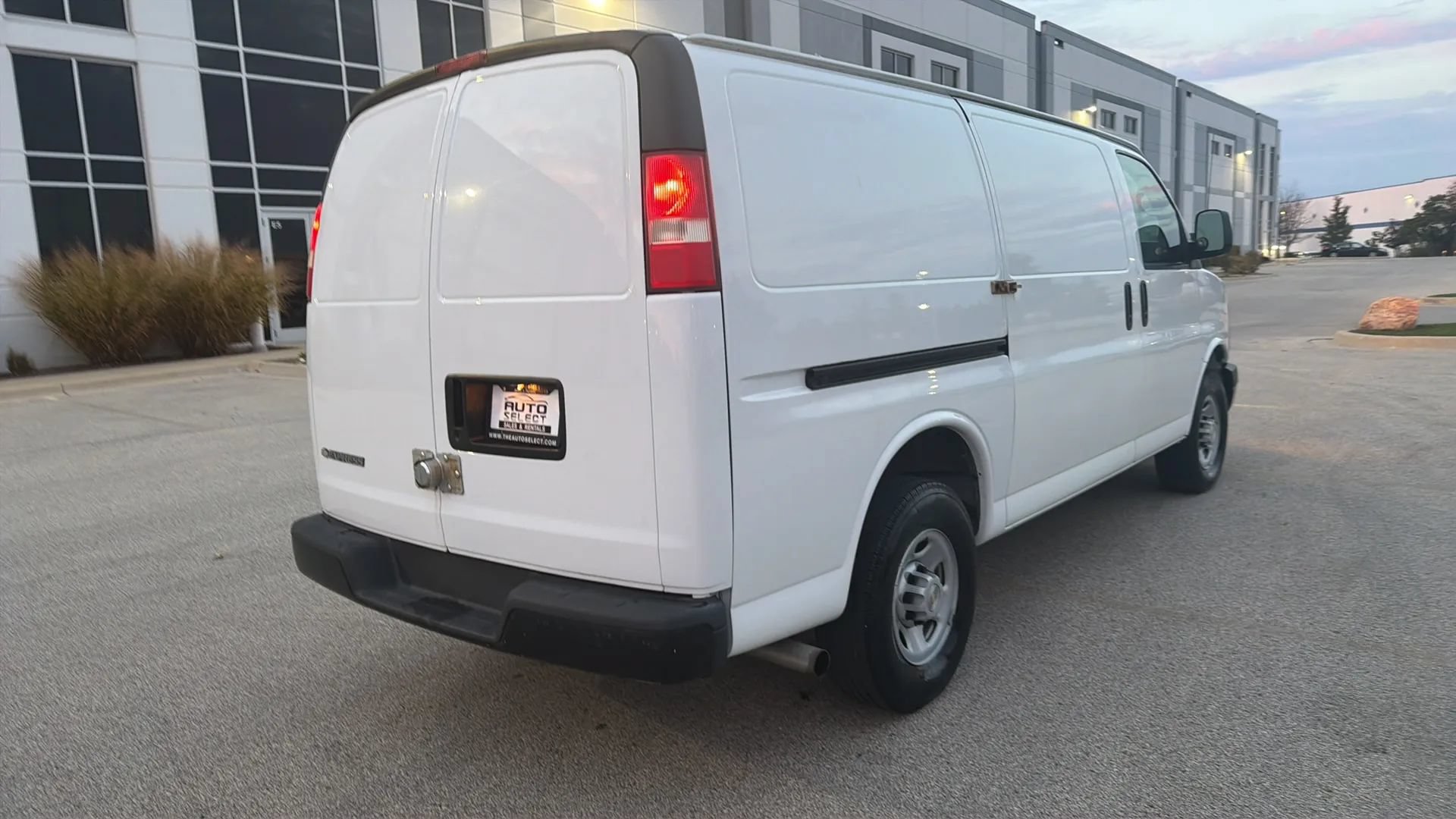 Used 2007 Chevrolet Express 2500 RWD image 5