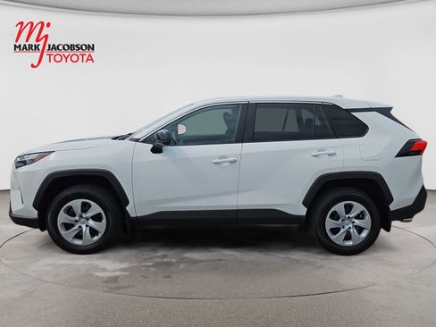 Used 2025 Toyota RAV4 LE FWD image 9