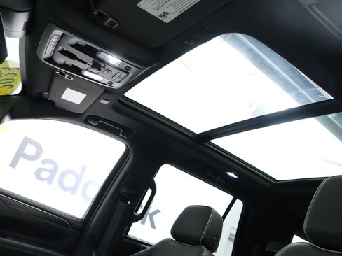 Used 2023 Chevrolet Tahoe Premier image 25