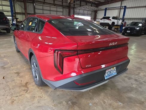 Used 2025 Kia K4 FWD image 8