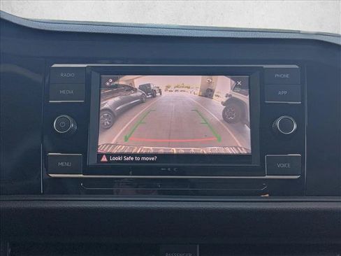 Used 2024 Volkswagen Jetta SE w/ Panoramic Sunroof Package FWD image 13