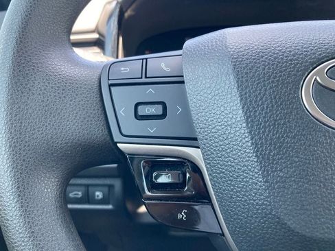 Used 2025 Toyota Camry LE FWD image 12