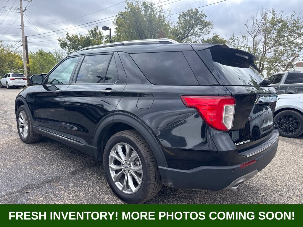 Used 2024 Ford Explorer Limited AWD/4WD image 4