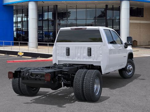 New 2026 Chevrolet Silverado 3500 W/T image 4