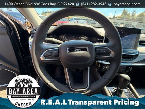 Used 2022 Jeep Compass Latitude FWD image 21