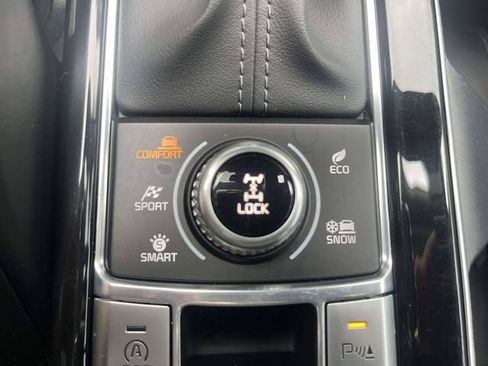 Used 2023 Kia Telluride LX AWD/4WD image 31