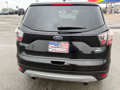 Used 2017 Ford Escape SE AWD/4WD image 4