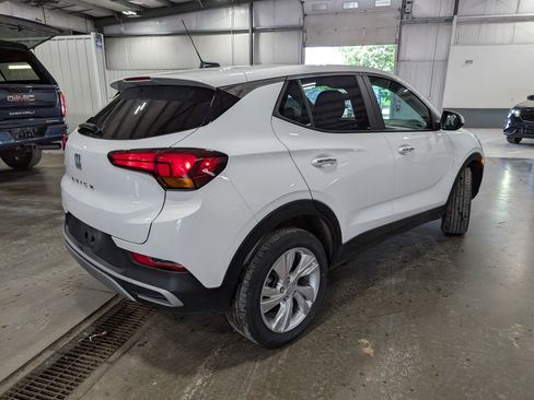 Used 2024 Buick Encore GX Preferred w/ Comfort Package AWD/4WD image 3