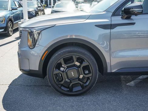 Certified 2024 Kia Sorento SX Prestige AWD/4WD image 9
