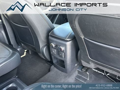 Used 2020 Ford Explorer XLT w/ Equipment Group 202A AWD/4WD image 39