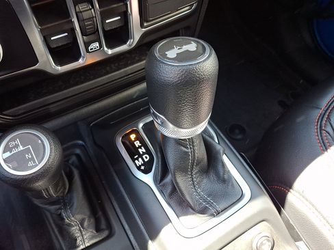 Used 2024 Jeep Wrangler Unlimited Sport AWD/4WD image 14
