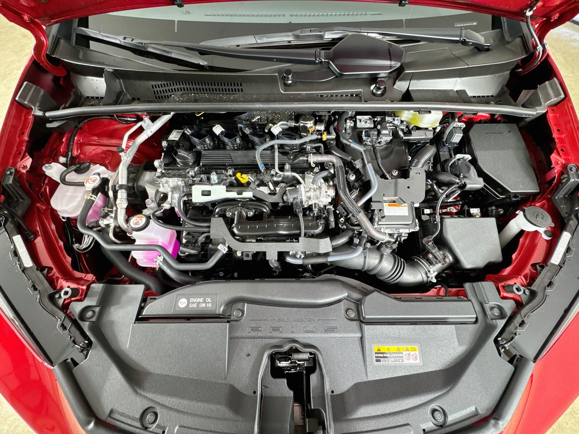 Certified 2025 Toyota Prius XLE AWD/4WD image 25