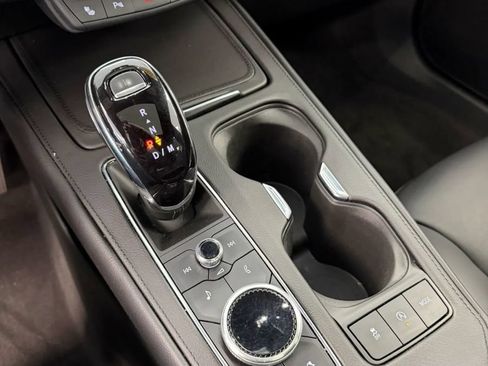 Used 2023 Cadillac XT4 Luxury w/ Cold Weather Package FWD image 27