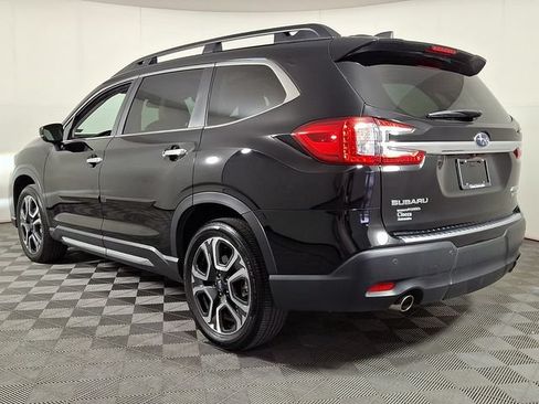 Used 2024 Subaru Ascent Touring AWD/4WD image 7
