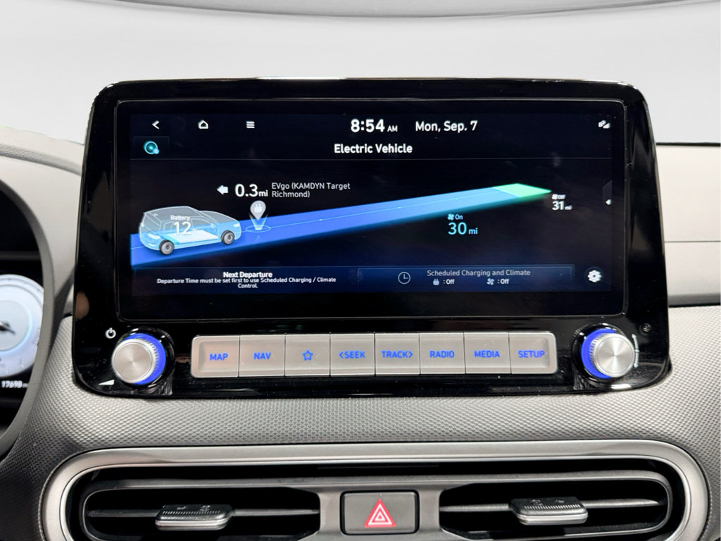 Used 2023 Hyundai Kona Limited w/ Cargo Package FWD image 11