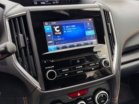 Used 2021 Subaru Crosstrek 2.0i Premium image 10