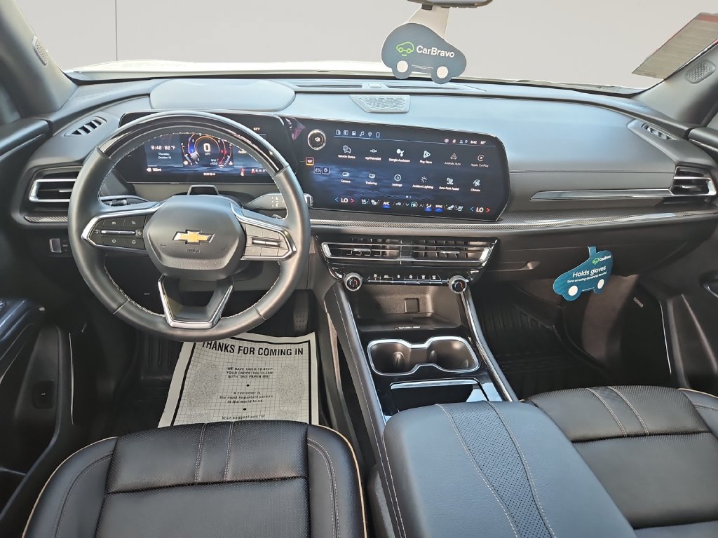 Certified 2025 Chevrolet Traverse High Country FWD image 15
