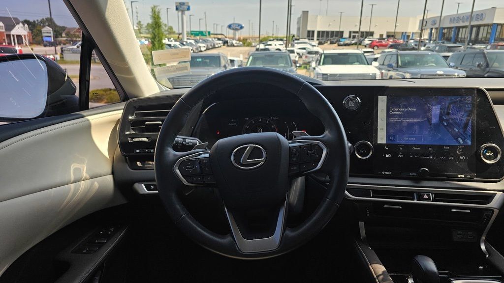 Used 2024 Lexus RX 350 FWD image 12