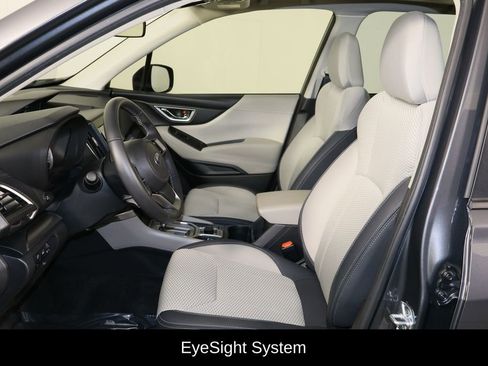 Used 2023 Subaru Forester Premium image 16