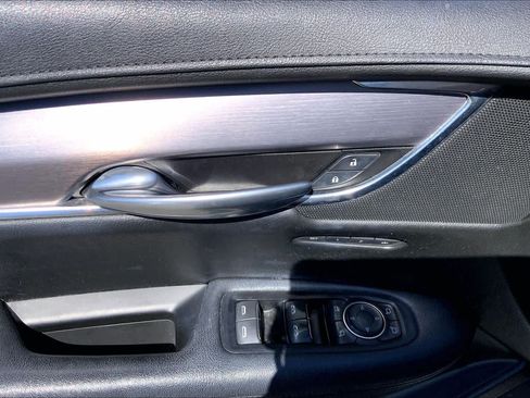 Used 2018 Cadillac XT5 Luxury FWD image 35