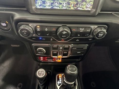 Used 2022 Jeep Wrangler Unlimited Rubicon 4xe w/ Steel Bumper Group image 23