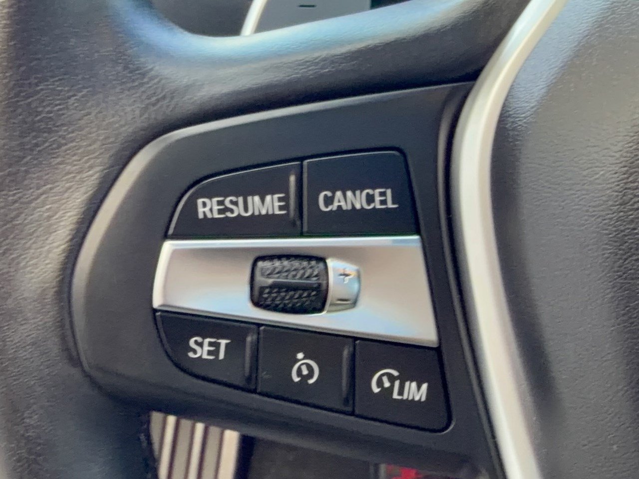 Used 2019 BMW 330i Sedan w/ Convenience Package RWD image 18