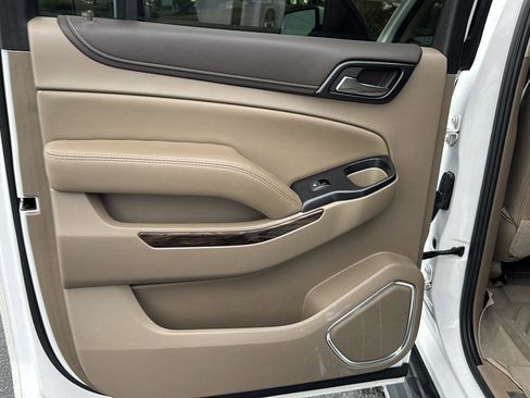 Used 2020 GMC Yukon XL SLT w/ Open Road Package image 15