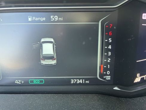 Used 2022 Kia Niro EX Premium image 19