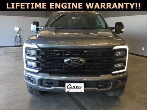 Used 2024 Ford F250 Lariat w/ Black Appearance Package image 4