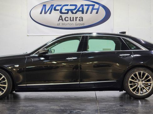 Used 2018 Cadillac CT6 Luxury image 10