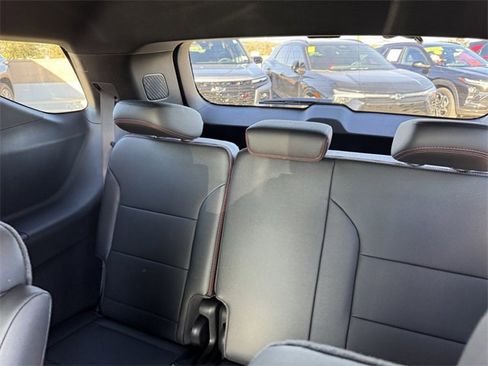 New 2026 Chevrolet Traverse RS w/ LPO, Floor Liner Package image 10