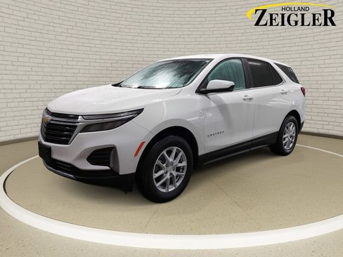 Used 2022 Chevrolet Equinox LT AWD/4WD image 1