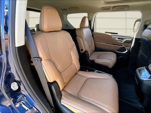 Used 2025 INFINITI QX80 Luxe image 27