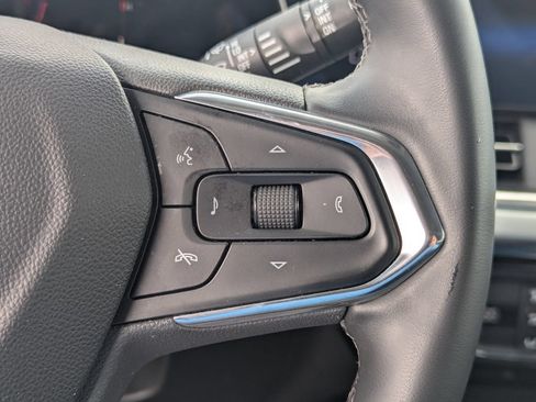 Used 2025 Chevrolet Trax LT w/ Driver Confidence Package FWD image 18