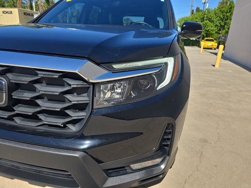 Certified 2023 Honda Passport EX-L image 6