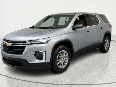 Certified 2023 Chevrolet Traverse LS FWD image 1