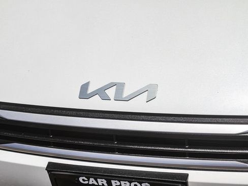 Certified 2025 Kia K4 FWD image 6