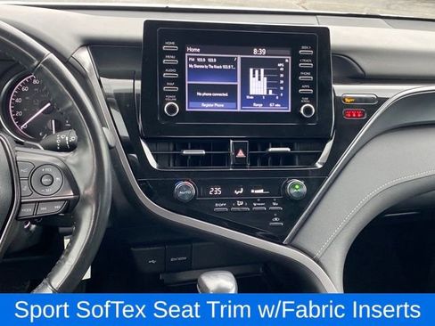 Used 2023 Toyota Camry SE image 7