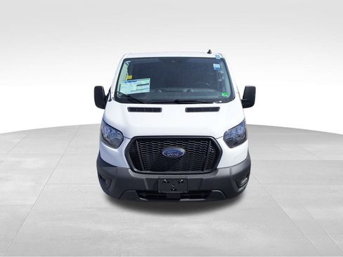 New 2025 Ford Transit 250 Low Roof image 17