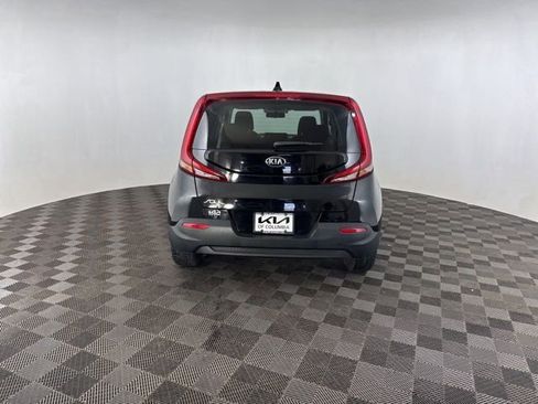 Used 2020 Kia Soul LX image 8